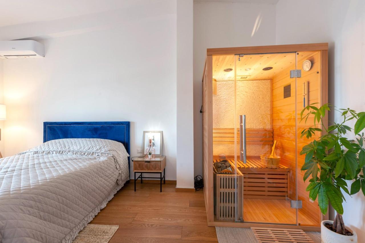Luxus P4T Family 3 Bedroom With Pool, Tennis Court And Sauna Brindisi Exterior photo
