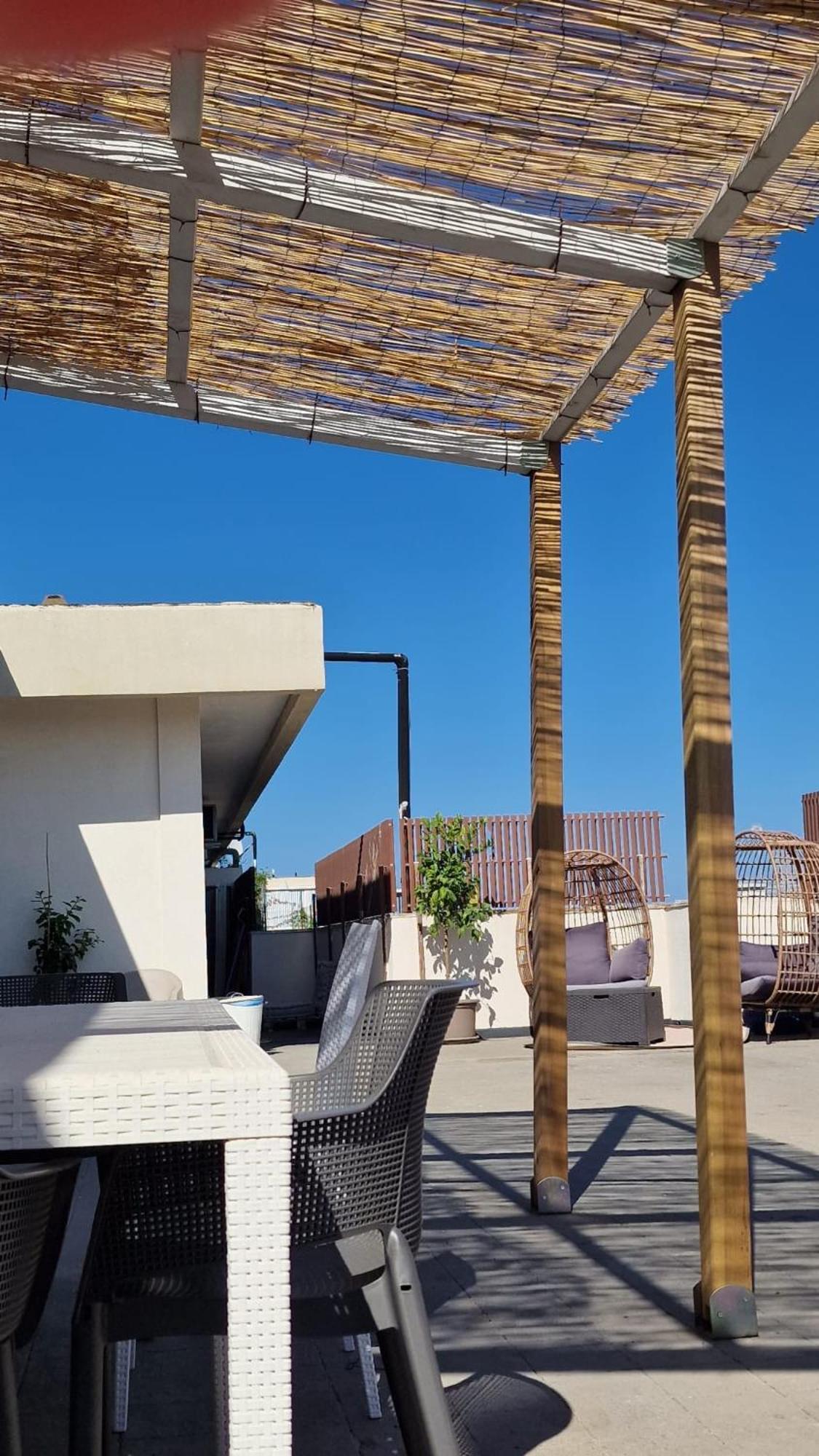 Luxus P4T Family 3 Bedroom With Pool, Tennis Court And Sauna Brindisi Exterior photo